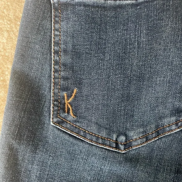 Kut from the Kloth  Katy Boyfriend Jeans. Women size 4‎ - Picture 12 of 13